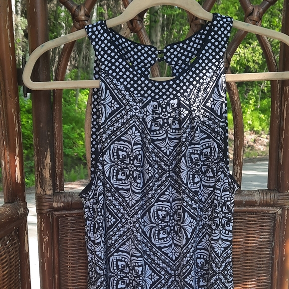 Interchangeable Midi Dress - Picture 2 of 12